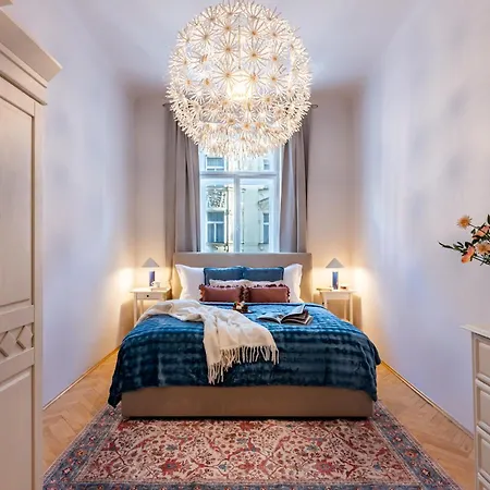Apartmán Days - Two Bedroom Next To Dancing House With High-speed Wifi Praha