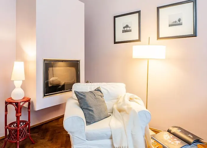 شقة Days - Two Bedroom Next To Dancing House With High-speed Wifi