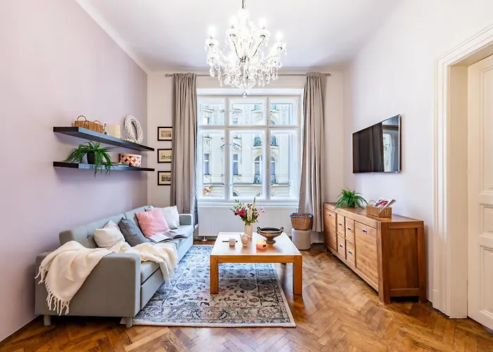 شقة Days - Two Bedroom Next To Dancing House With High-speed Wifi